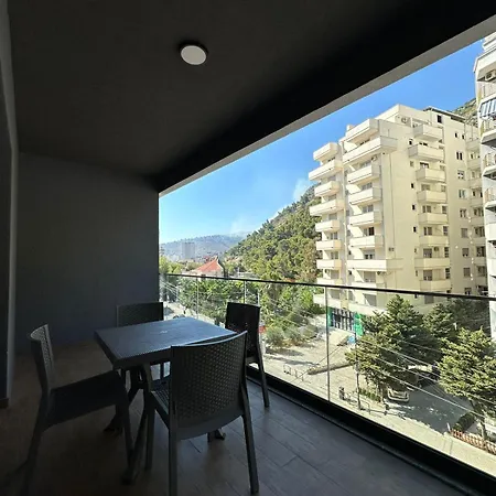 Guest house In Zaharia Shengjin