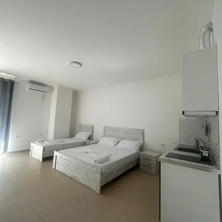 Guest house In Zaharia Shengjin
